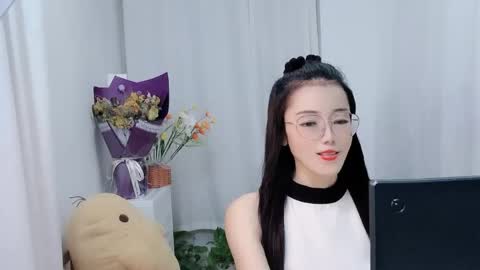 Daisy online show from 04-21-26, 03:50