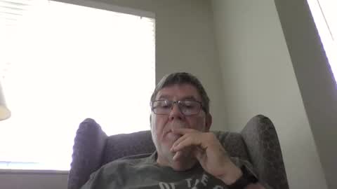 Snapshot of happyguy724 chatting on 03-22-26, 08:01 happyguy724 online show from 03-22-26, 08:01