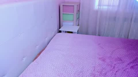 Snapshot of happymiracle chatting on 03-12-26, 08:53 happymiracle online show from 03-12-26, 08:53