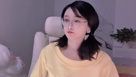 Snapshot of happysweetie168 chatting on 01-20-25, 03:59 Daisy online show from 01-20-25, 03:59