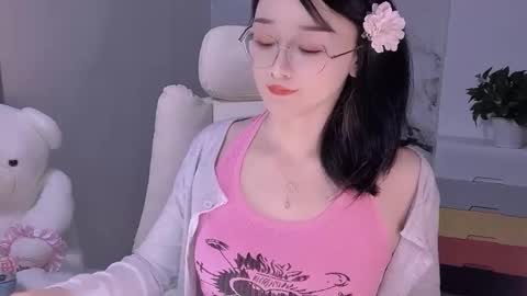 Snapshot of happysweetie168 chatting on 01-24-25, 06:46 Daisy online show from 01-24-25, 06:46