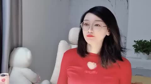 Snapshot of happysweetie168 chatting on 03-06-25, 04:08 Daisy online show from 03-06-25, 04:08