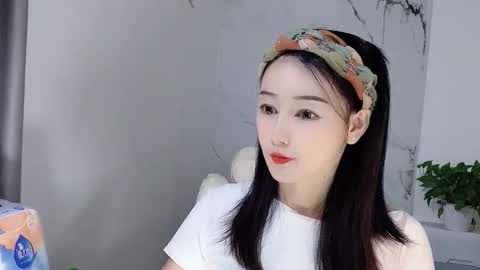 Snapshot of happysweetie168 chatting on 09-13-25, 03:50 Daisy online show from 09-13-25, 03:50