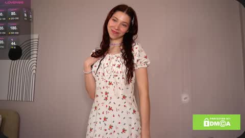 Snapshot of happyvivy chatting on 01-09-25, 06:27 Vivy online show from 01-09-25, 06:27