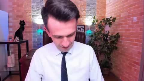 Steve online show from 02-19-25, 06:21