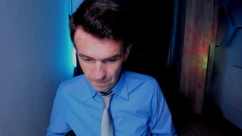 Steve online show from 10-28-25, 01:58