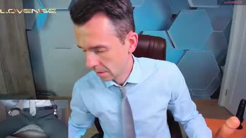 Steve online show from 06-08-26, 05:52