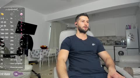 Snapshot of hard_chriss chatting on 12-27-24, 11:06 Hard Cock online show from 12-27-24, 11:06