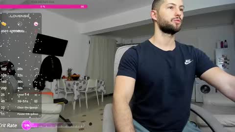 Snapshot of hard_chriss chatting on 02-17-25, 05:14 Hard Cock online show from 02-17-25, 05:14