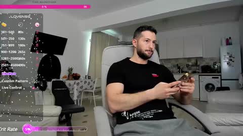 Snapshot of hard_chriss chatting on 02-20-25, 11:42 Hard Cock online show from 02-20-25, 11:42