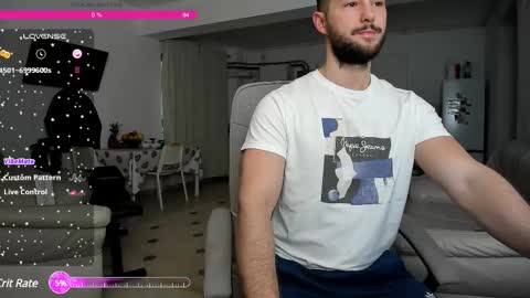 Snapshot of hard_chriss chatting on 03-02-25, 05:33 Hard Cock online show from 03-02-25, 05:33