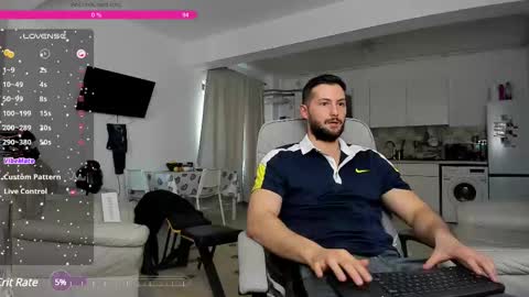 Snapshot of hard_chriss chatting on 03-07-25, 11:29 Hard Cock online show from 03-07-25, 11:29