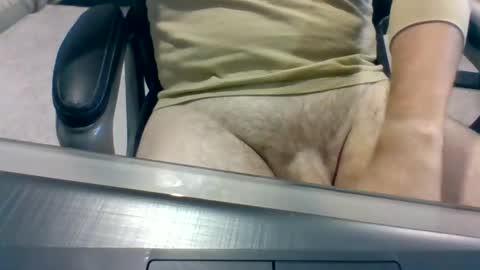 Snapshot of hardcock2889 chatting on 03-10-25, 03:30 Makeithappen9086 online show from 03-10-25, 03:30