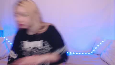 Snapshot of hardcore_x chatting on 09-25-25, 10:13 Emily online show from 09-25-25, 10:13