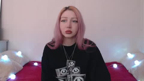 Emily online show from 04-19-26, 08:55