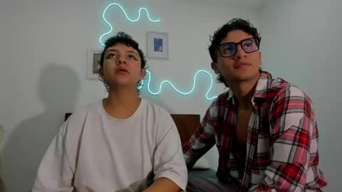 Snapshot of hardcoreheat_ind chatting on 05-24-26, 05:01 kade and demi independent models online show from 05-24-26, 05:01