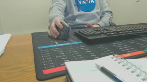 Snapshot of hardcumcanadian chatting on 01-27-25, 09:11 hardcumcanadian online show from 01-27-25, 09:11