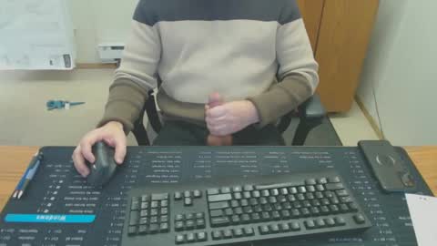 Snapshot of hardcumcanadian chatting on 01-31-25, 08:43 hardcumcanadian online show from 01-31-25, 08:43