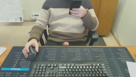 Snapshot of hardcumcanadian chatting on 02-03-25, 11:47 hardcumcanadian online show from 02-03-25, 11:47