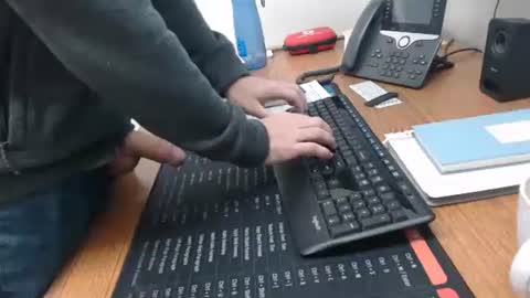 Snapshot of hardcumcanadian chatting on 02-26-26, 04:50 hardcumcanadian online show from 02-26-26, 04:50