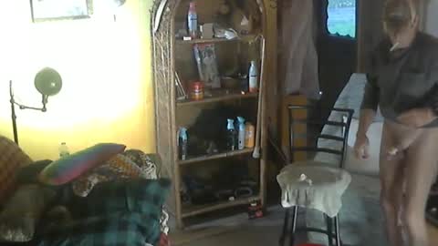 john nobles online show from 10-31-25, 09:27