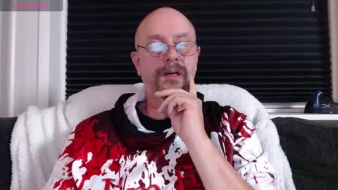MrLazy online show from 12-02-24, 03:03