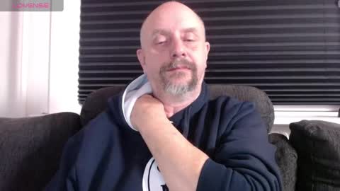 MrLazy online show from 12-04-24, 01:03