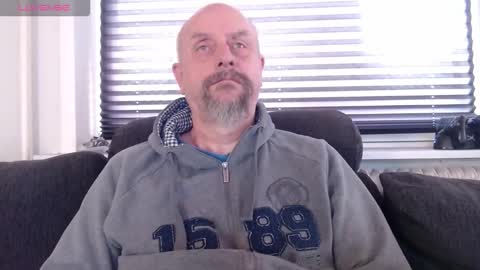 MrLazy online show from 11-22-25, 10:03