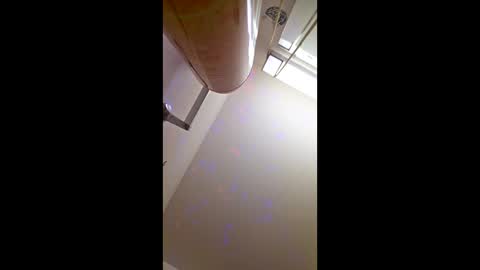 Snapshot of hardone00000 chatting on 05-31-26, 08:21 hardone00000 online show from 05-31-26, 08:21