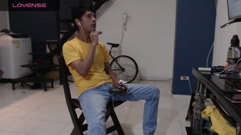 Andres Dean online show from 02-20-25, 12:08