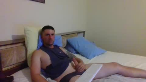 Snapshot of hardy2131 chatting on 02-20-26, 02:06 Hardy2131 online show from 02-20-26, 02:06