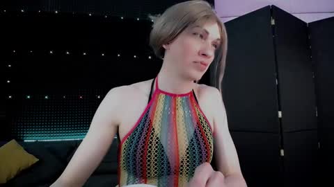 Miss Hardy online show from 12-14-25, 05:46