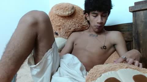 Snapshot of haresandpame_mds chatting on 01-22-25, 01:11 Hares online show from 01-22-25, 01:11