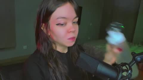 Snapshot of haribo_asmr chatting on 02-13-25, 11:28 Miss Hari online show from 02-13-25, 11:28