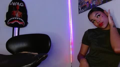 harley_quinnn111 online show from 03-22-26, 12:36