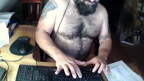 Snapshot of harleywerner chatting on 11-11-25, 06:24 harleywerner online show from 11-11-25, 06:24