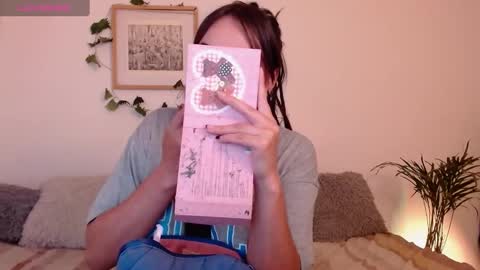 Harmony    Please help me to reach 100 thumbs up online show from 02-06-25, 03:59