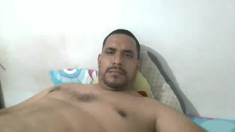 Snapshot of harpechediaz chatting on 10-19-25, 05:41 ricardo online show from 10-19-25, 05:41