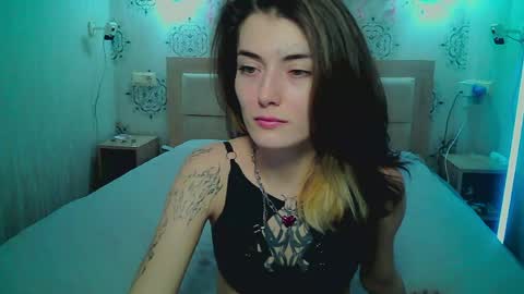 Harris Lola online show from 05-30-26, 03:42