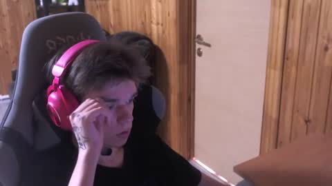 harry_gray_ online show from 07-17-26, 03:29