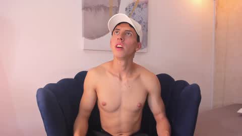   H  K   online show from 09-21-25, 05:36