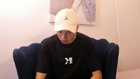   H  K   online show from 10-29-25, 03:42