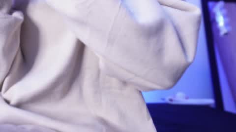 Snapshot of harrytwink18 chatting on 12-31-24, 12:15 HARRY online show from 12-31-24, 12:15