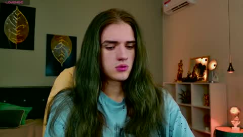 harvey_hair online show from 11-24-25, 12:05