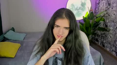 harvey_hair online show from 11-25-25, 03:23