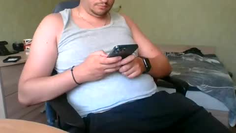 Snapshot of hasabigonev14 chatting on 06-23-26, 08:01 THEBIGONEV14 online show from 06-23-26, 08:01