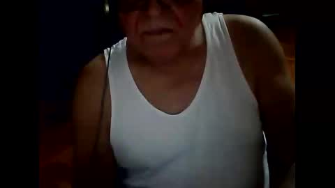 Snapshot of hasanben54398 chatting on 12-14-25, 07:29 hasan online show from 12-14-25, 07:29