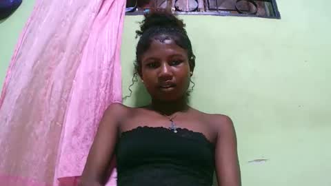 Snapshot of hasleyinah chatting on 01-07-26, 07:55 hasleyinah online show from 01-07-26, 07:55