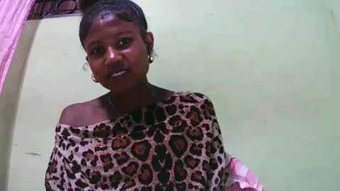 hasleyinah online show from 01-10-26, 03:25