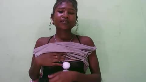 hasleyinah online show from 03-01-26, 07:05